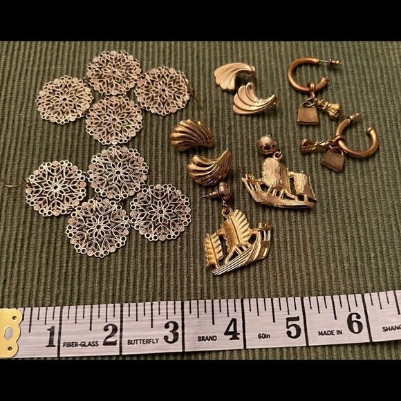 5 pair of  gold earrings ships, dangly & swoops gently used - Picture 3 of 8